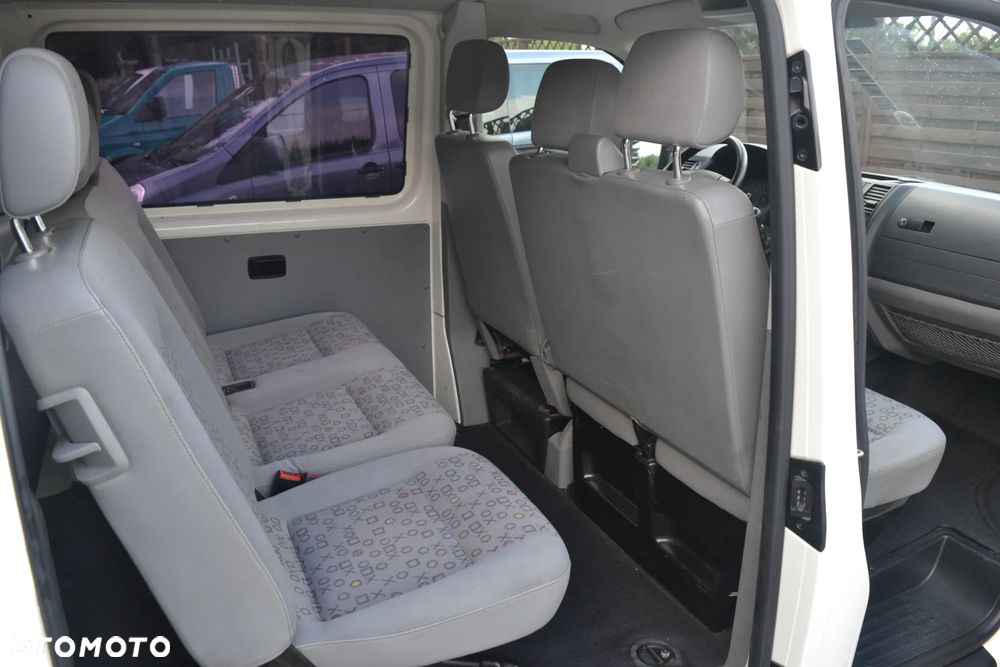 Volkswagen Transporter - 27