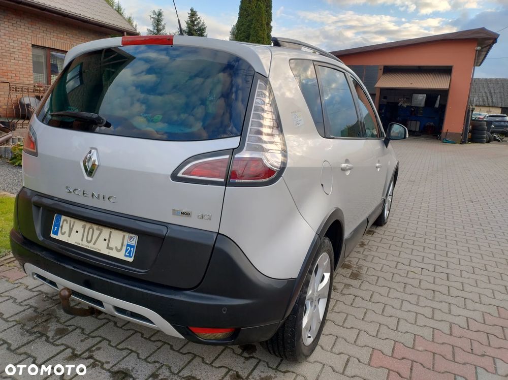 Renault Scenic ENERGY dCi 130 Euro 6 S&S Xmod Bose Edition - 11