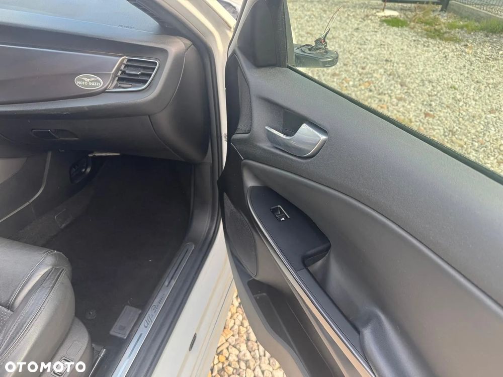 Alfa Romeo Giulietta 2.0 JTDM Distinctive EU6 - 12