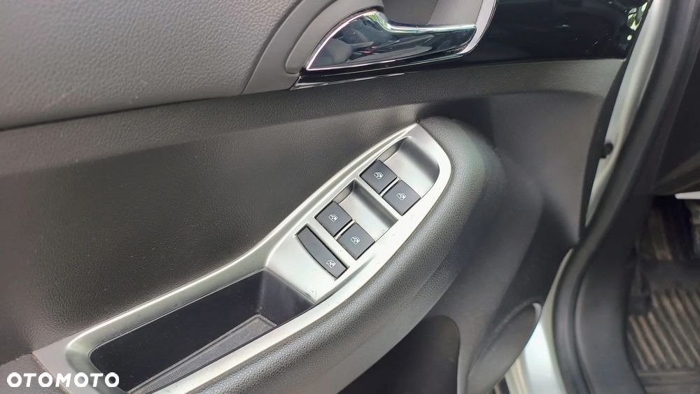 Chevrolet Orlando - 28