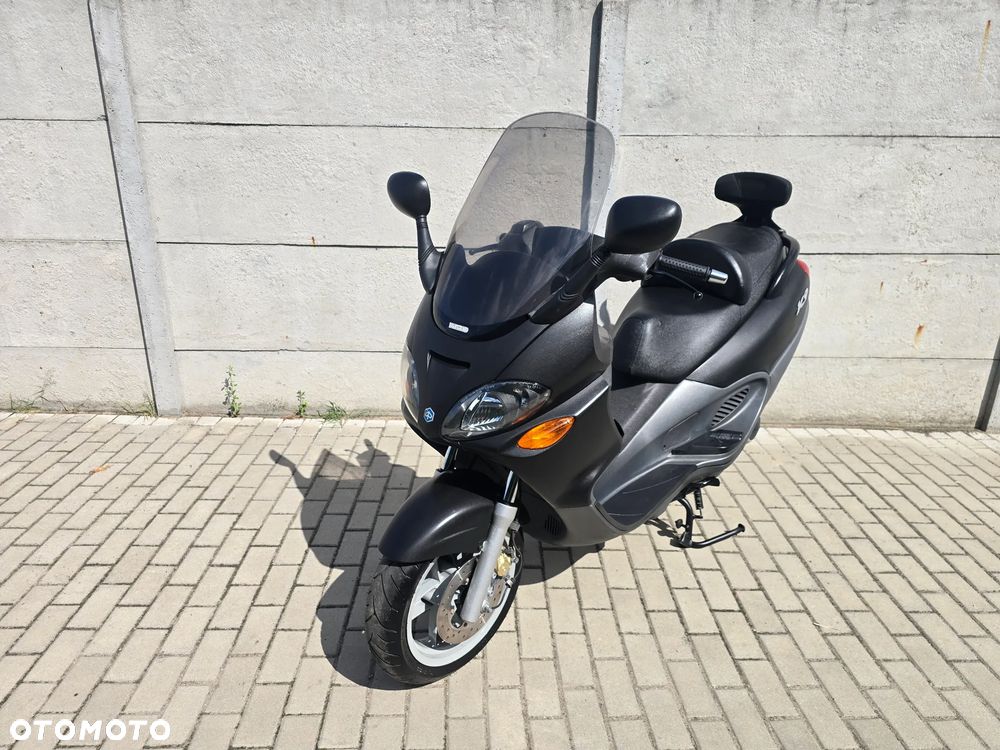 Piaggio X9 - 2