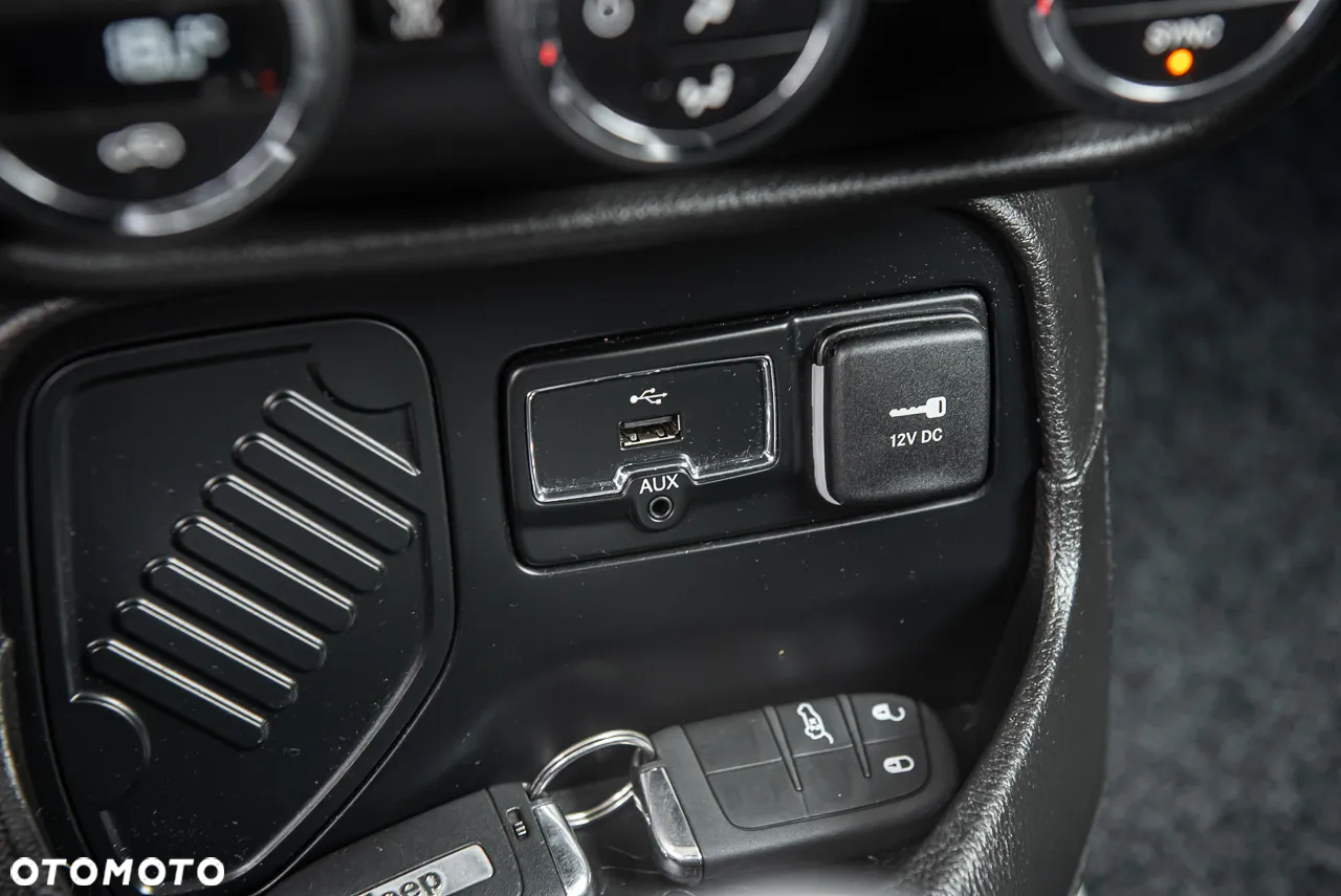 Jeep Renegade - 24