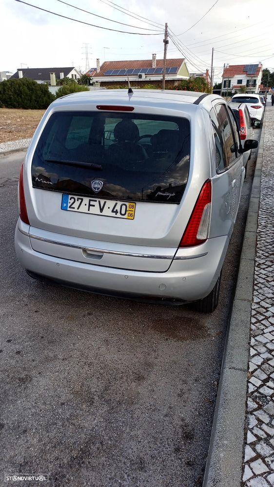 Lancia Musa 1.3 16V M-jet Oro DFN - 2