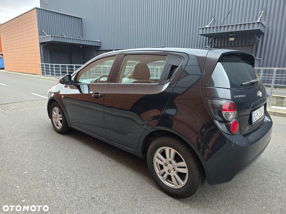 Chevrolet Aveo 1.2 LT - 5