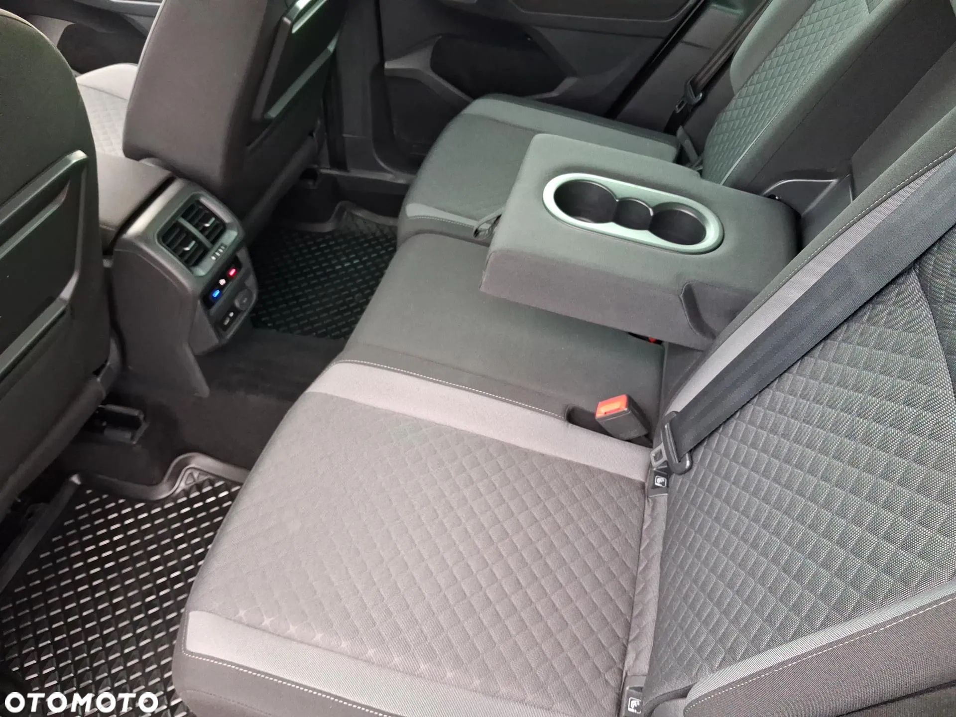 Volkswagen Tiguan 1.5 TSI EVO Comfortline - 24