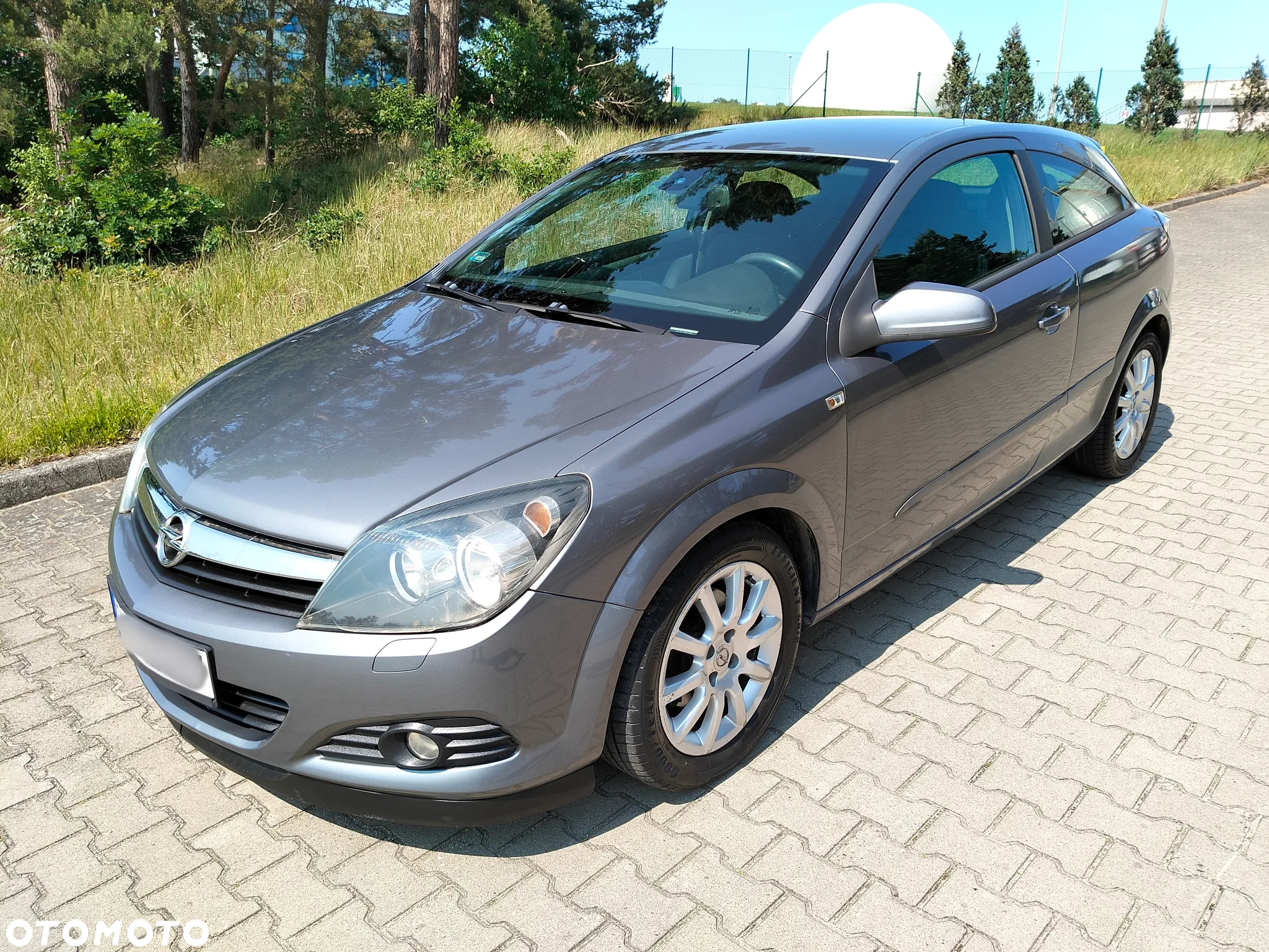 Opel Astra III GTC 1.4 Cosmo - 5