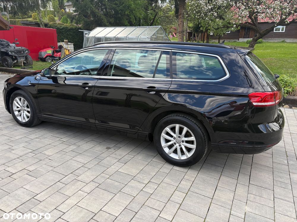 Volkswagen Passat - 18