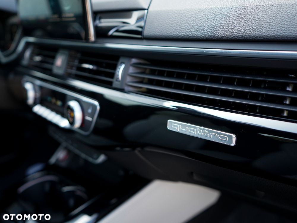 Audi RS5 Coupé Quattro Tiptronic - 24