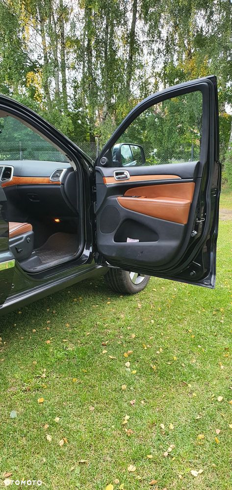 Jeep Grand Cherokee 5.7 V8 HEMI Overland Summit - 8