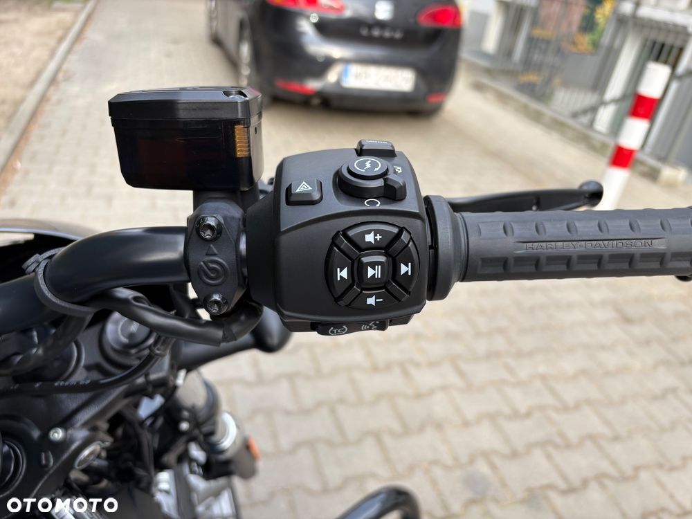 Harley-Davidson Sportster Nightster 975 - 31