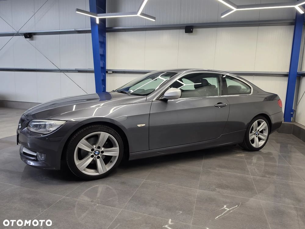 BMW Seria 3 320d Edition Exclusive - 4