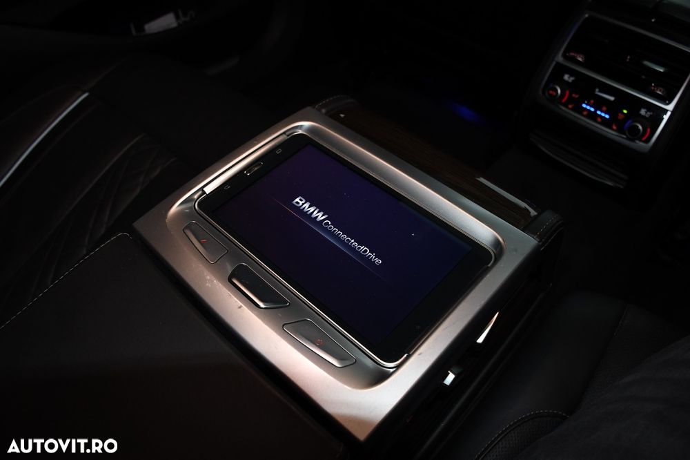 BMW Seria 7 740Li xDrive - 26