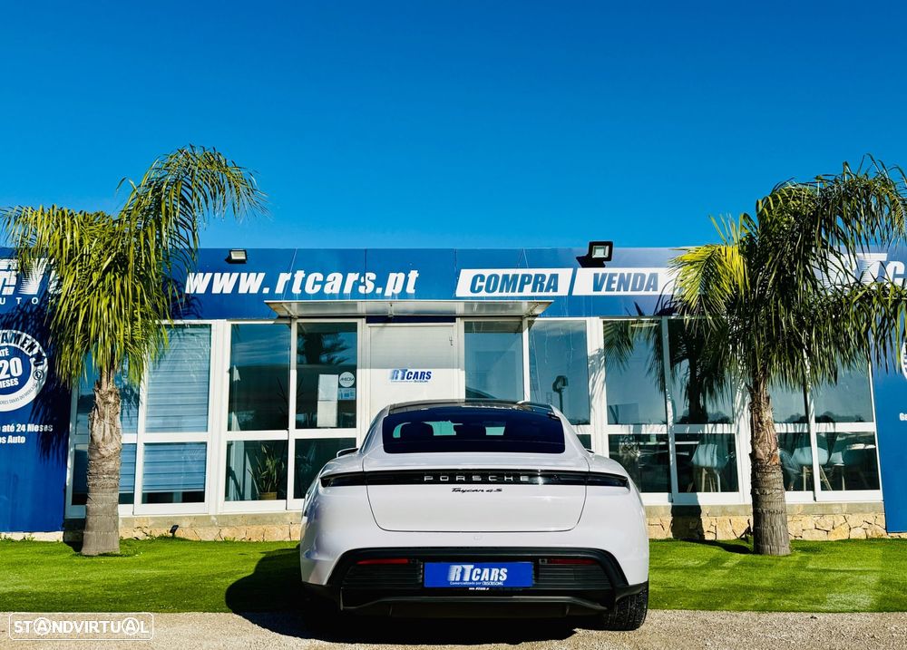 Porsche Taycan 4S - 10