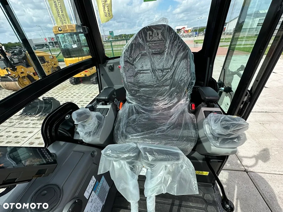 Caterpillar 302 CR - 30