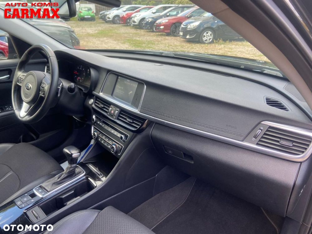 Kia Optima - 31