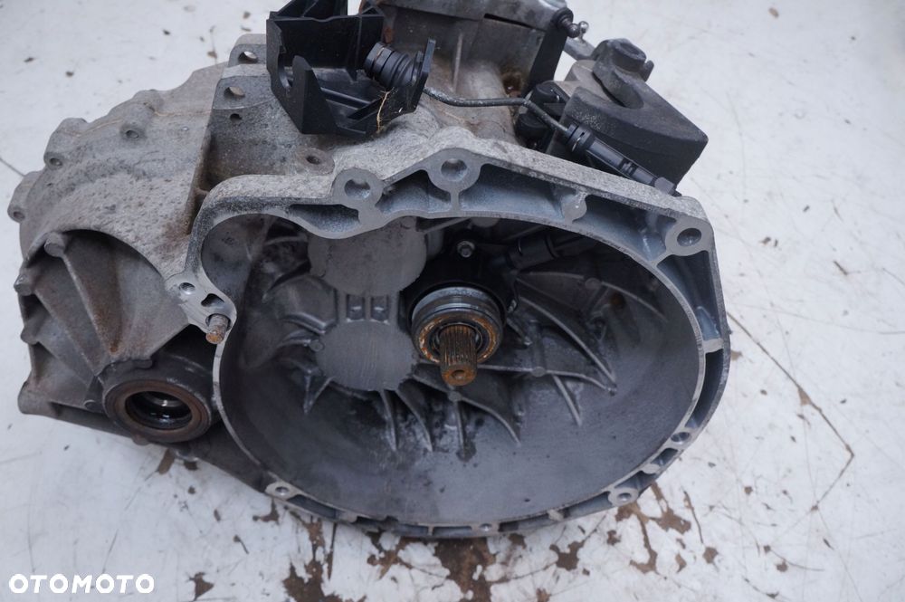 volvo s60 ii v60 1.6 d2 skrzynia biegów manualna bg9r-7002-jcd manual - 2