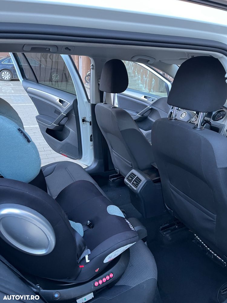 Volkswagen Golf - 12