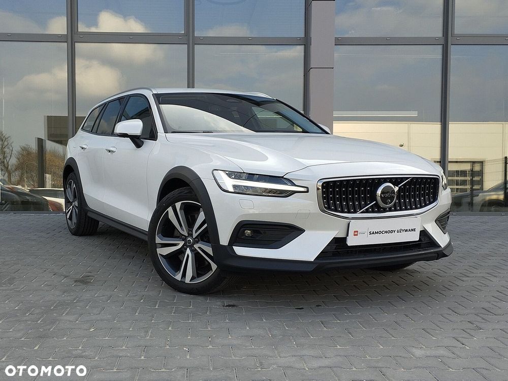 Volvo V60 Cross Country Plus B5 B AWD - 8