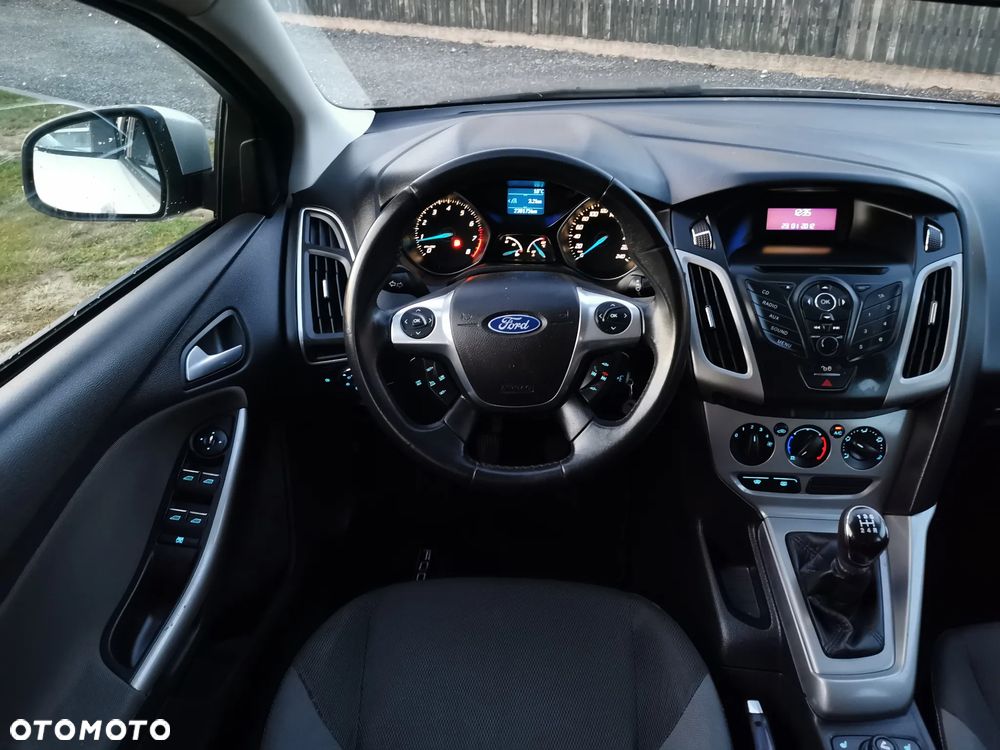 Ford Focus 1.6 Trend - 20