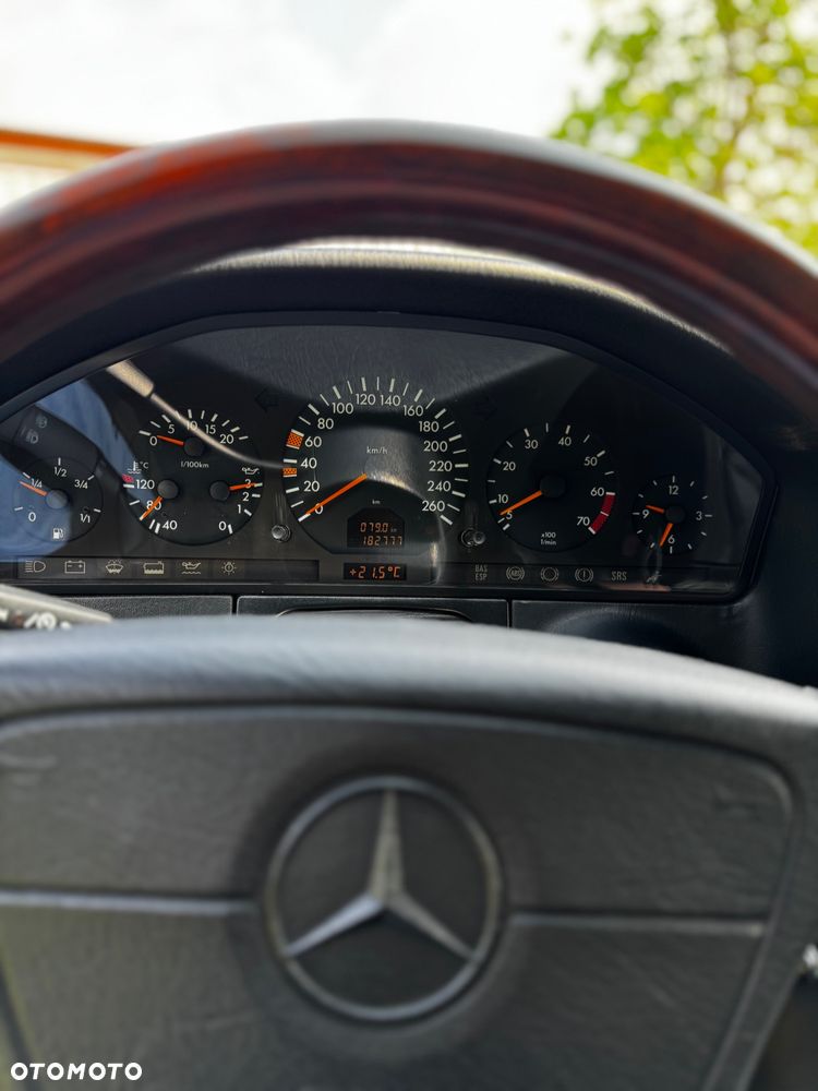 Mercedes-Benz CL - 9