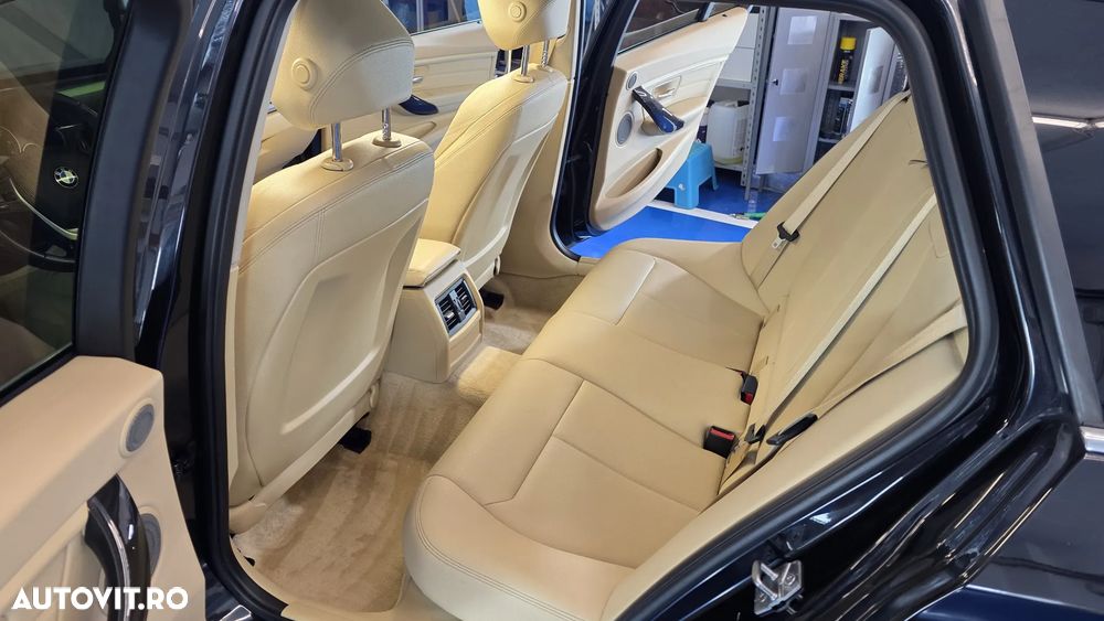 BMW Seria 3 320d Aut. Efficient Dynamics Edition Luxury Line - 8