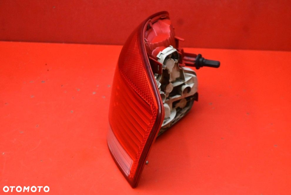 AUDI A3 8P0 03-08 3 DRZWI PRAWA TYLNA LAMPA ORYGINAŁ 8P0945096 - 5