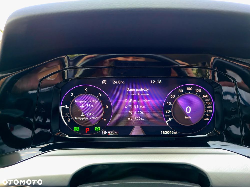 Volkswagen Golf - 11