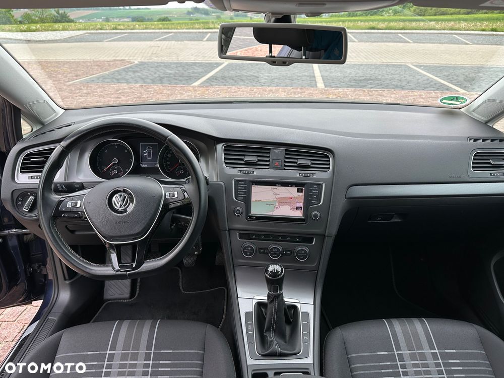 Volkswagen Golf 1.6 TDI BlueMotion Technology Lounge - 6