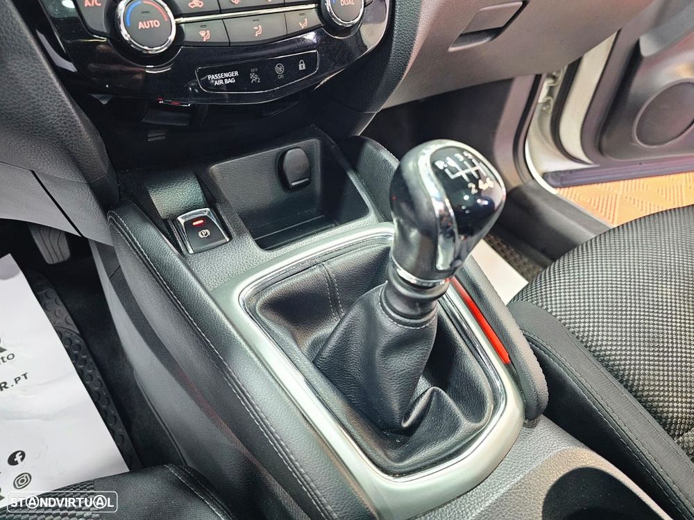 Nissan Qashqai 1.5 dCi N-Connecta - 20
