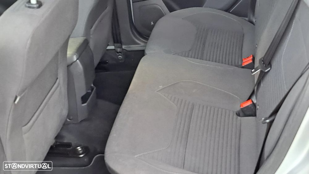 Ford Focus SW 1.5 TDCi EcoBlue Business - 7