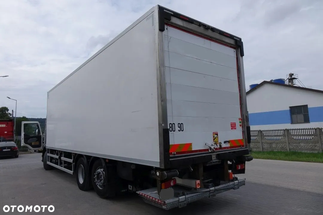 Renault PREMIUM D26 WIDE / CHŁODNIA / CARRIER SUPRA 1150 / AUTOMAT / EURO 6 / WINDA ZAŁADUNKOWA / OŚ PODNOSZONA SKRĘTNA / ROLETA - 8