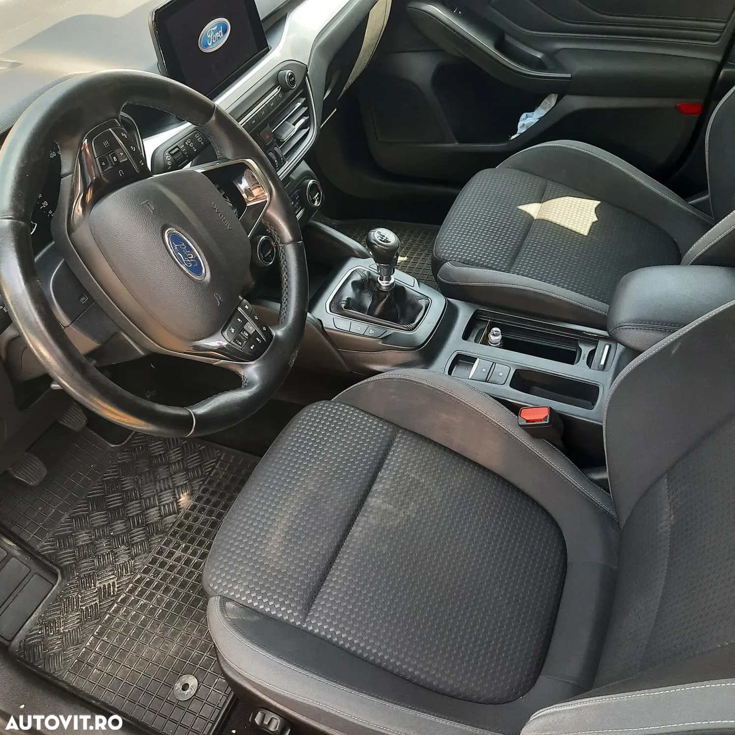 Ford Focus - 7