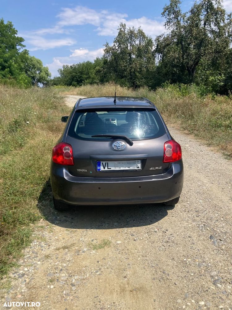 Toyota Auris - 2