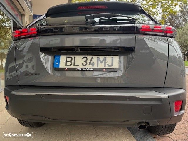 Peugeot 2008 1.2 PureTech Active Pack - 4