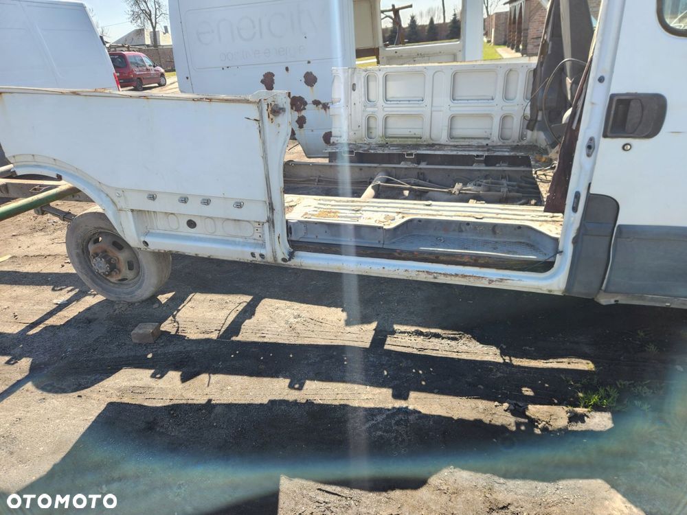 prawy bok ćwiartka iveco daily 06-14 - 6