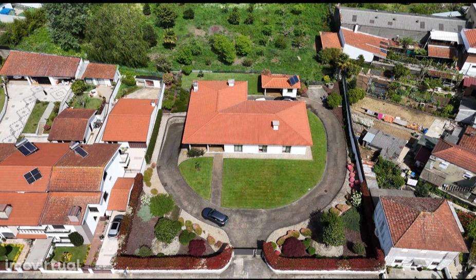 UM REFÚGIO PRIVADO A MINUTOS DO PORTO -QUINTA T4+1, ALFENA C/ 4.500 m² - Grande imagem: 2/37