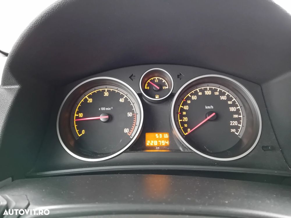 Opel Astra 1.9 CDTI DPF Edition Plus - 23