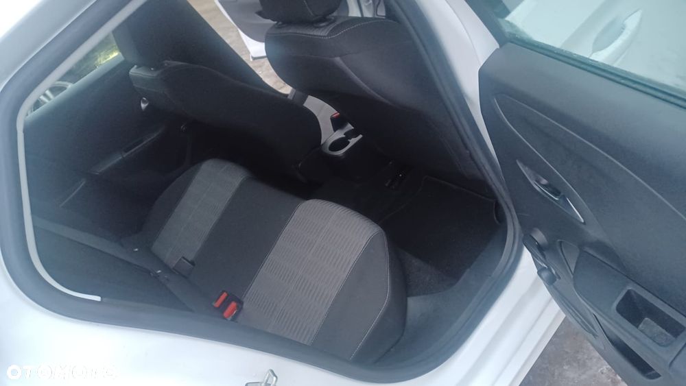 Opel Corsa First Edition - 17