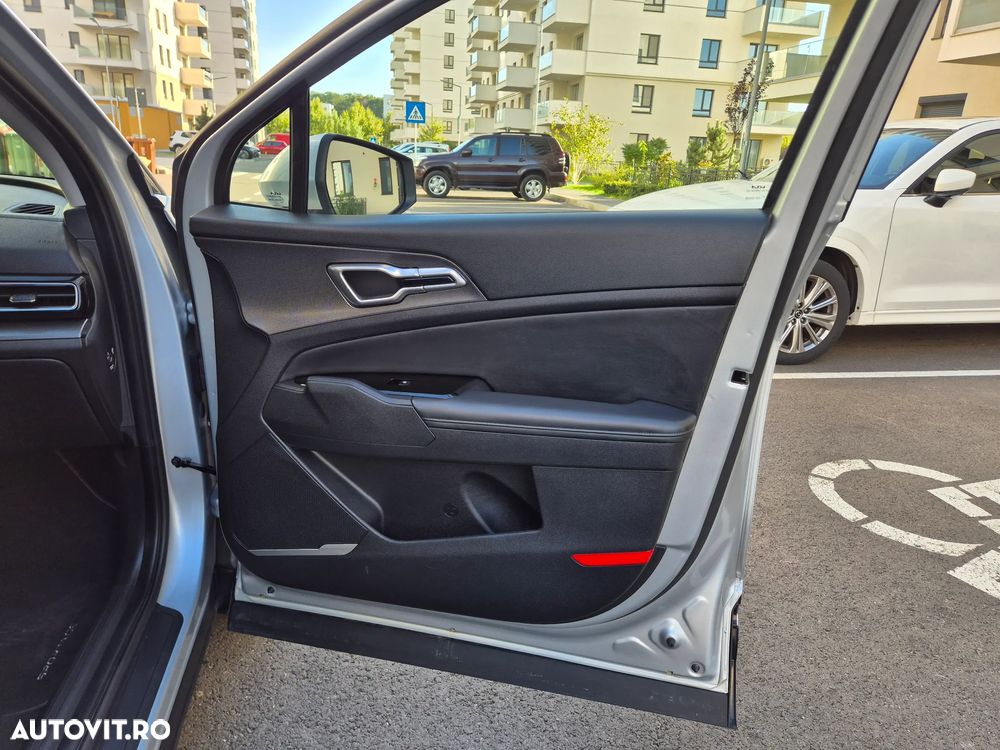 Kia Sportage 1.6 T-GDI HEV 6AT 4x2 Style - 31