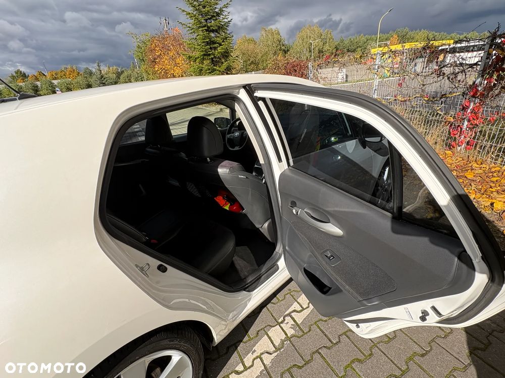 Toyota Auris 1.8 HSD Luna - 14