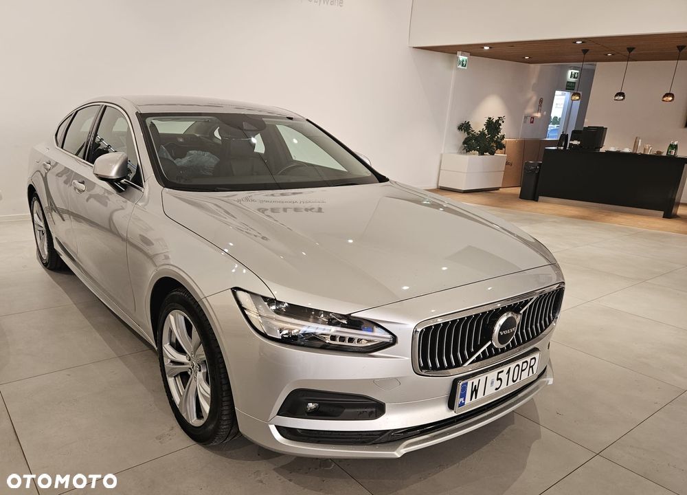 Volvo S90 T4 Momentum Pro - 4