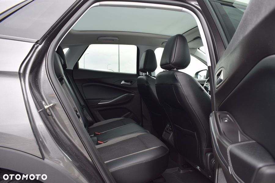 Opel Grandland X 1.2 Start/Stop Elegance - 11