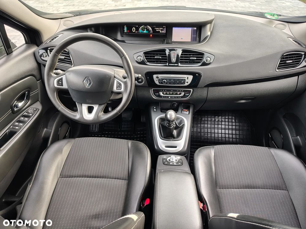 Renault Scenic dCi 130 FAP Start & Stop Bose Edition - 24