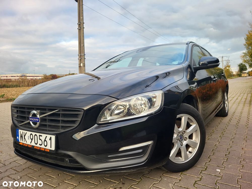 Volvo V60 D2 Momentum - 1