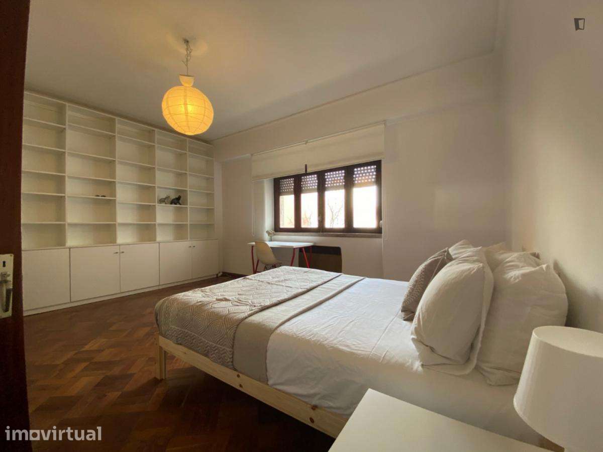 Quarto - localizado em Entrecampos Lisbon - Grande imagem: 2/19