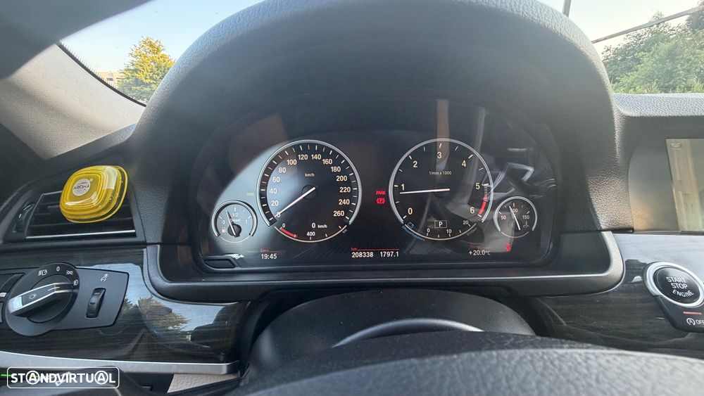 BMW 525 d Line Luxury Auto - 19
