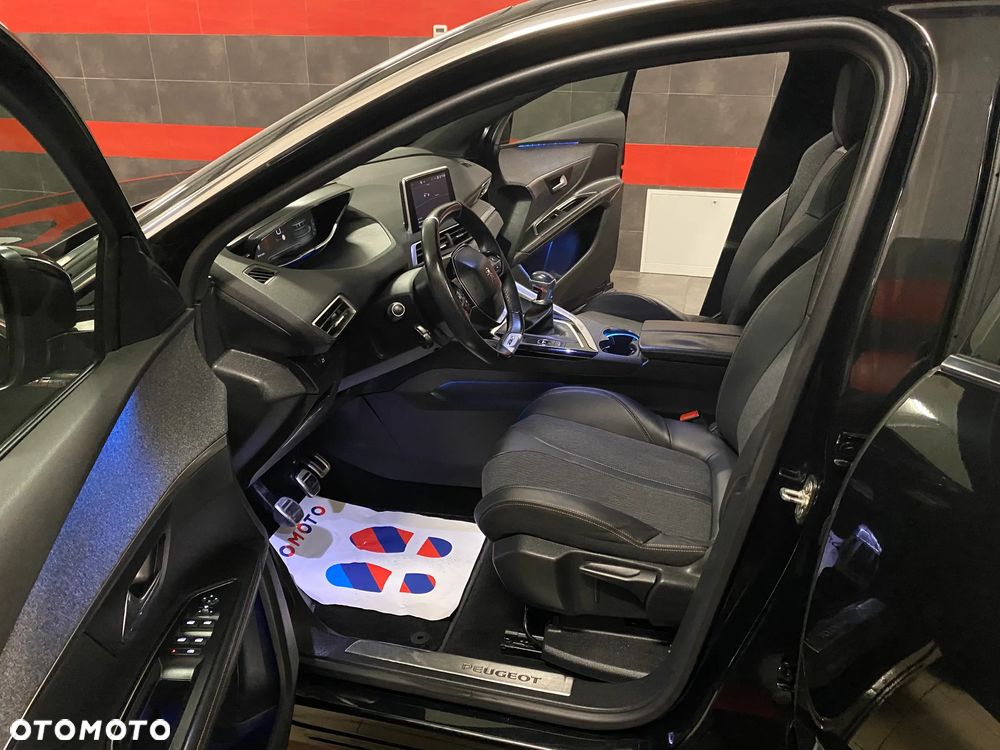 Peugeot 5008 2.0 BlueHDi Allure 7os - 21