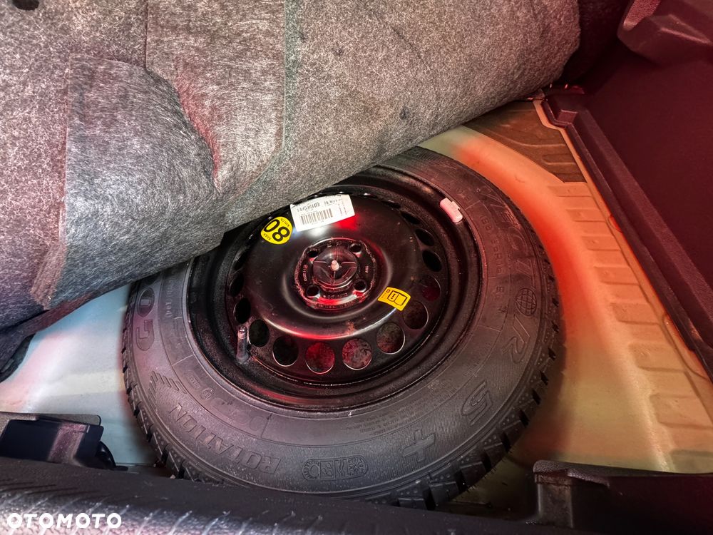 Opel Corsa 1.2 16V - 21