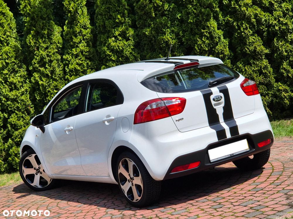 Kia Rio 1.2 XL - 26