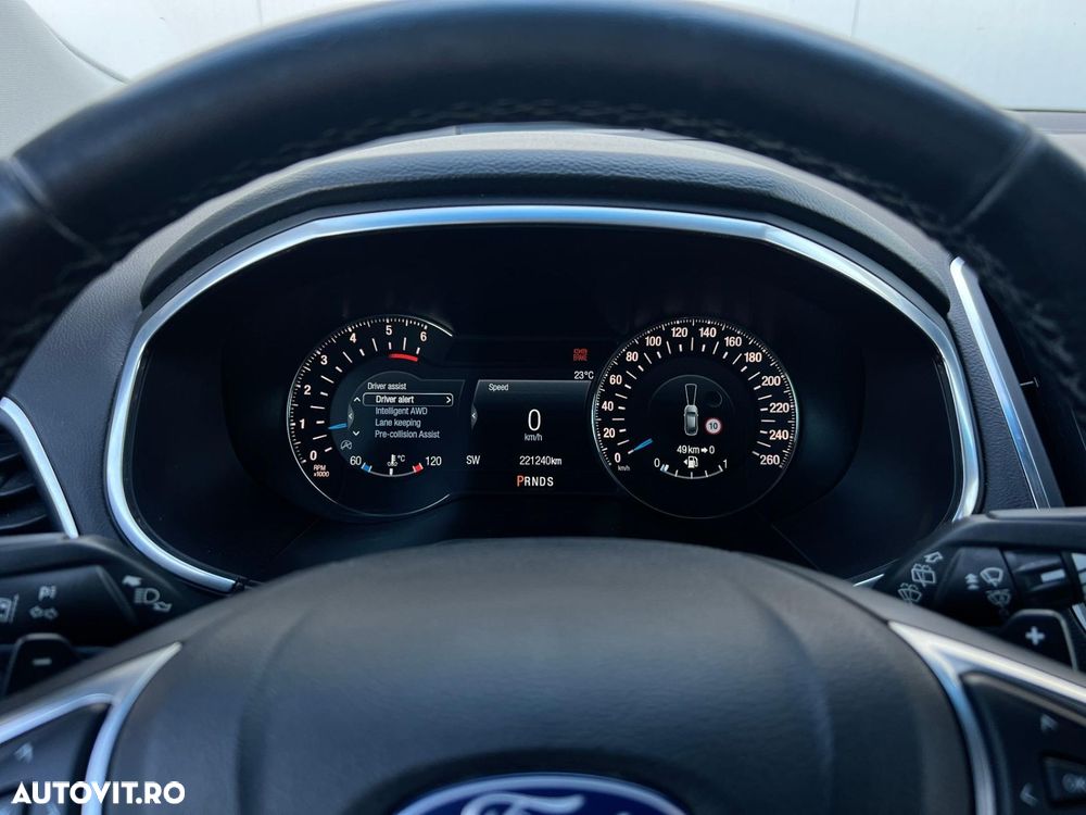 Ford Edge - 33